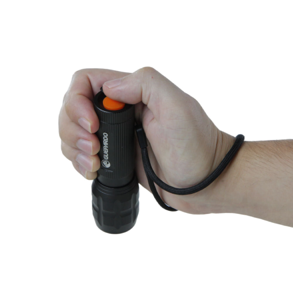 Lanterna de mão tática Premium Guepardo com ajuste de foco, compacta e potente