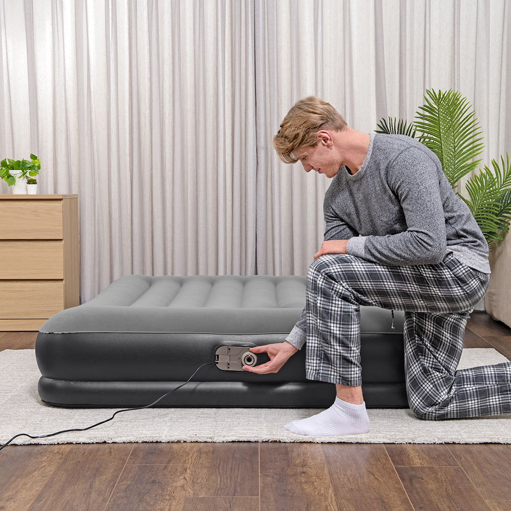 Colchão inflável casal queen Tritech com bomba 220v Bestway elétrico