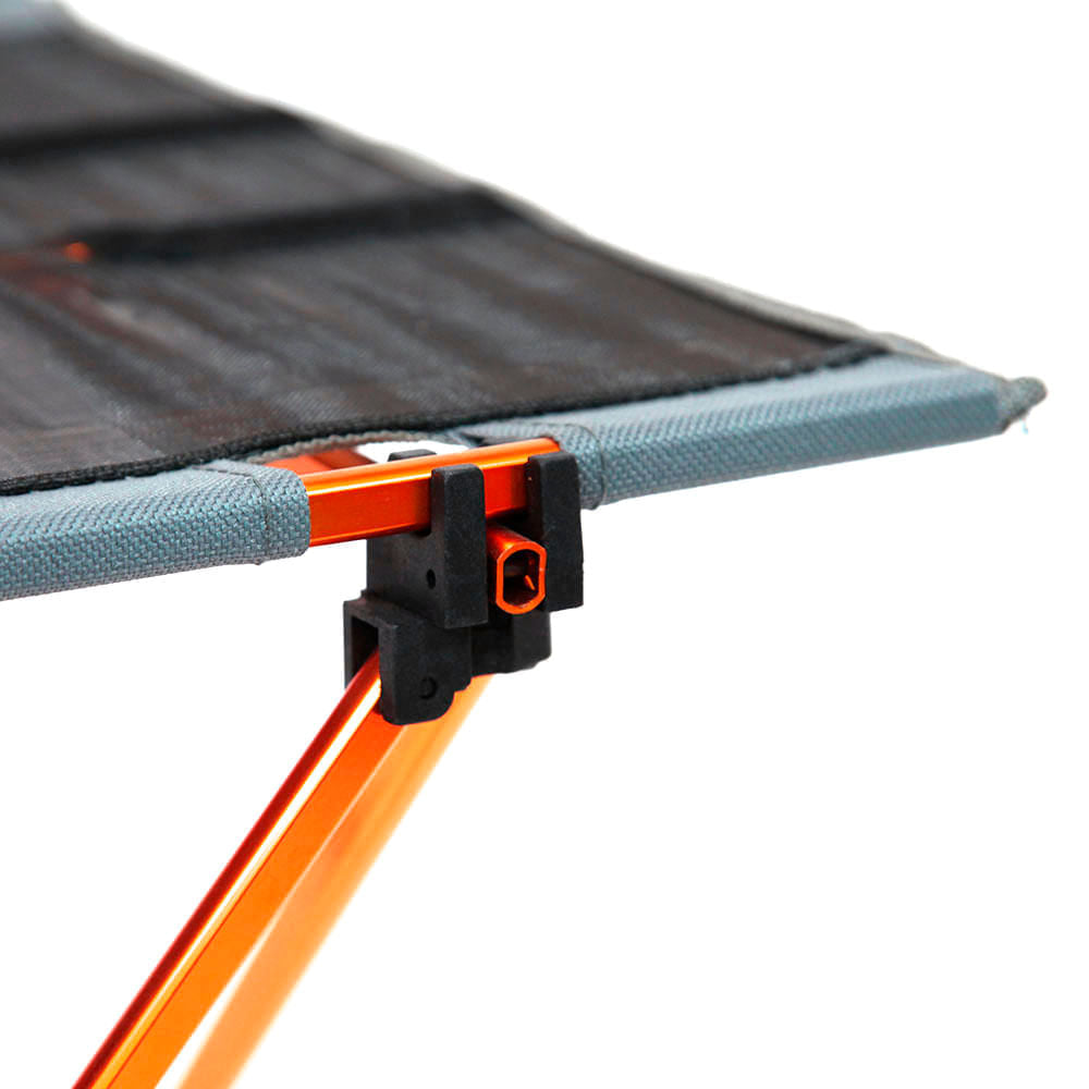 Mesa Dobrável Portátil de Poliéster Cosmo Azteq Camping e Pesca