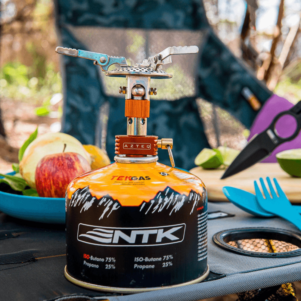 Mini fogareiro Azteq Spark com quimador reclinável para facilitar o transporte
