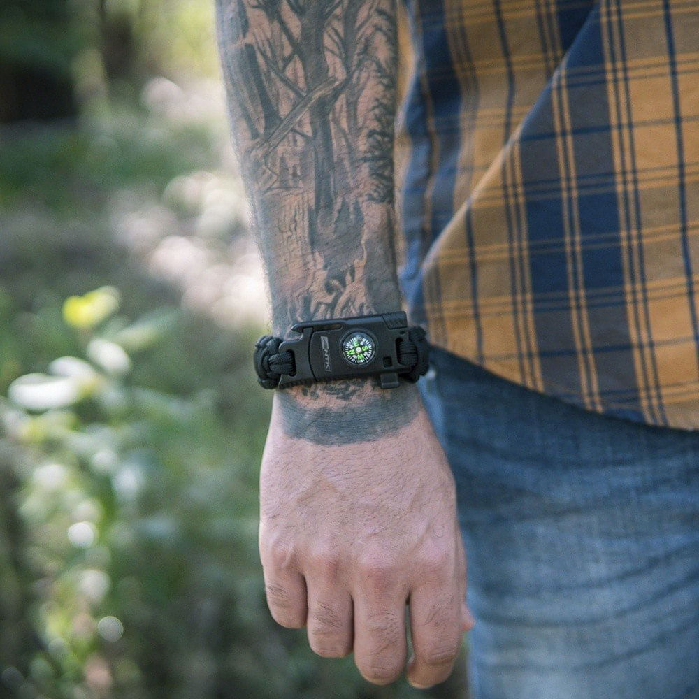 Pulseira Paracord GAC TAG com bússola e iniciador de fogo