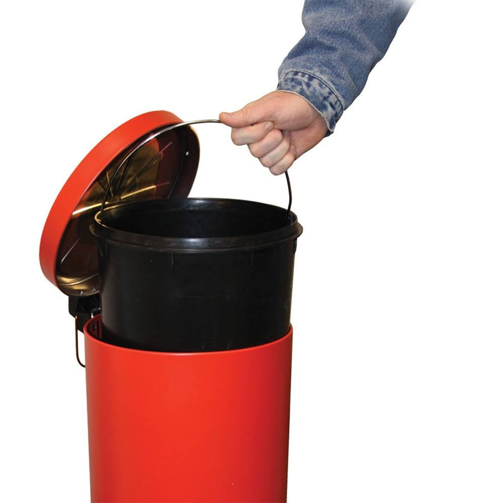 Lixeira NTK em formato de munição com capacidade para 30 litros de metal e pedaleira emborrachada