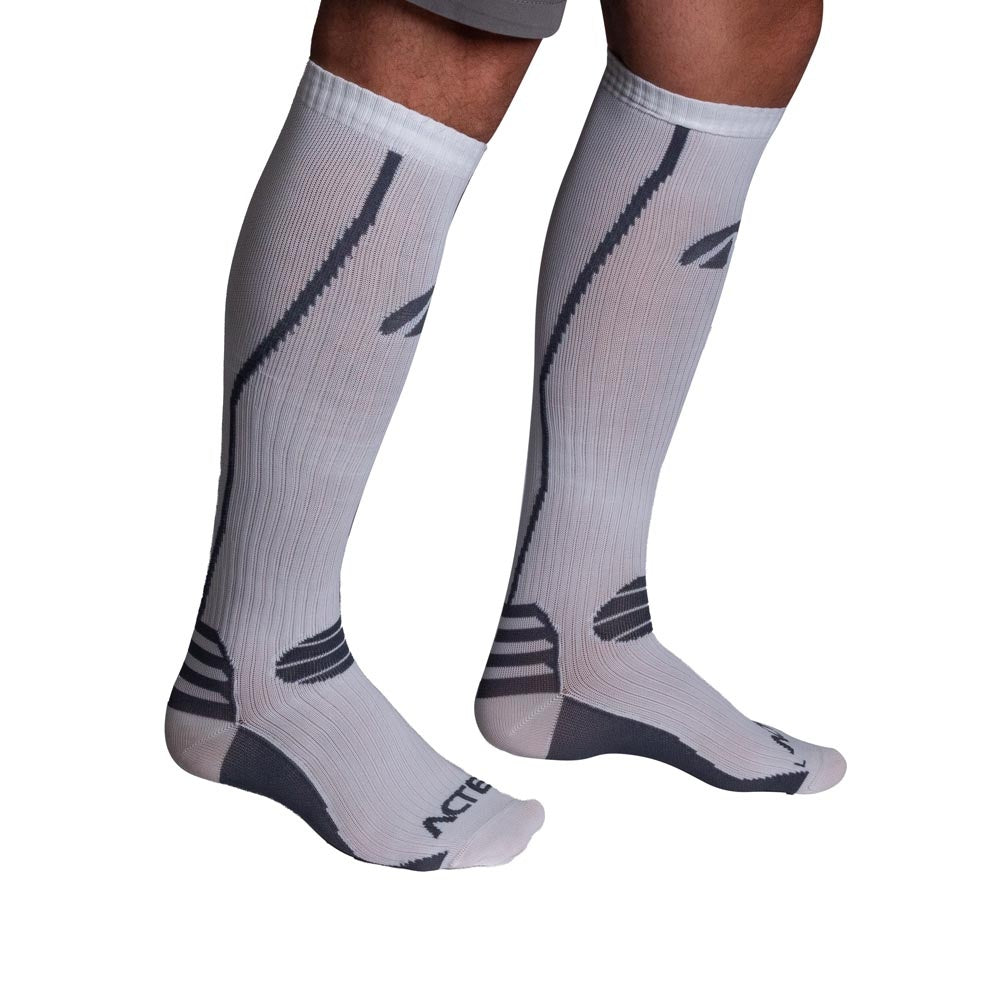 Par de Meias Compressão Algodão F2-BC Branco e Cinza Acte