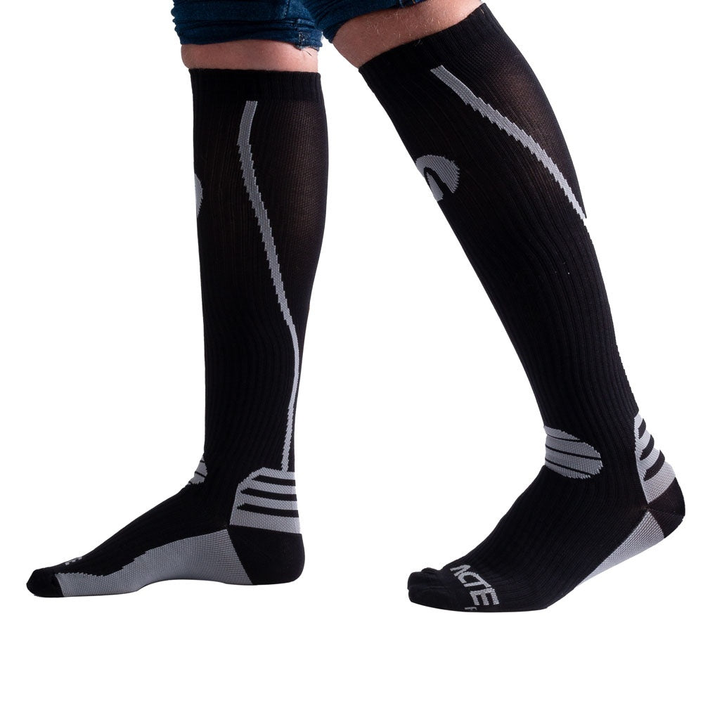 Par de Meias Compressão Algodão F2-PC Preto e Cinza Acte