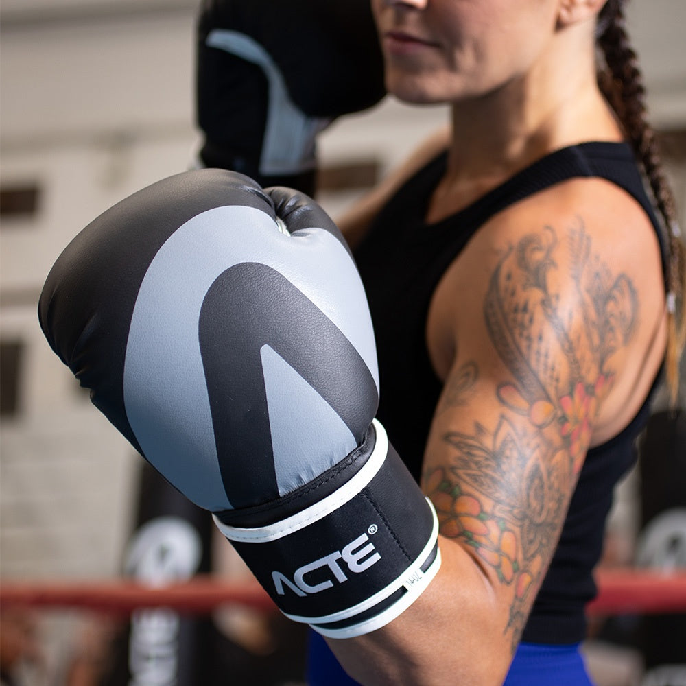 Luva de Boxe e Muay Thai, Preto e Cinza, 16oz , Cinza P10-16 Acte Sports